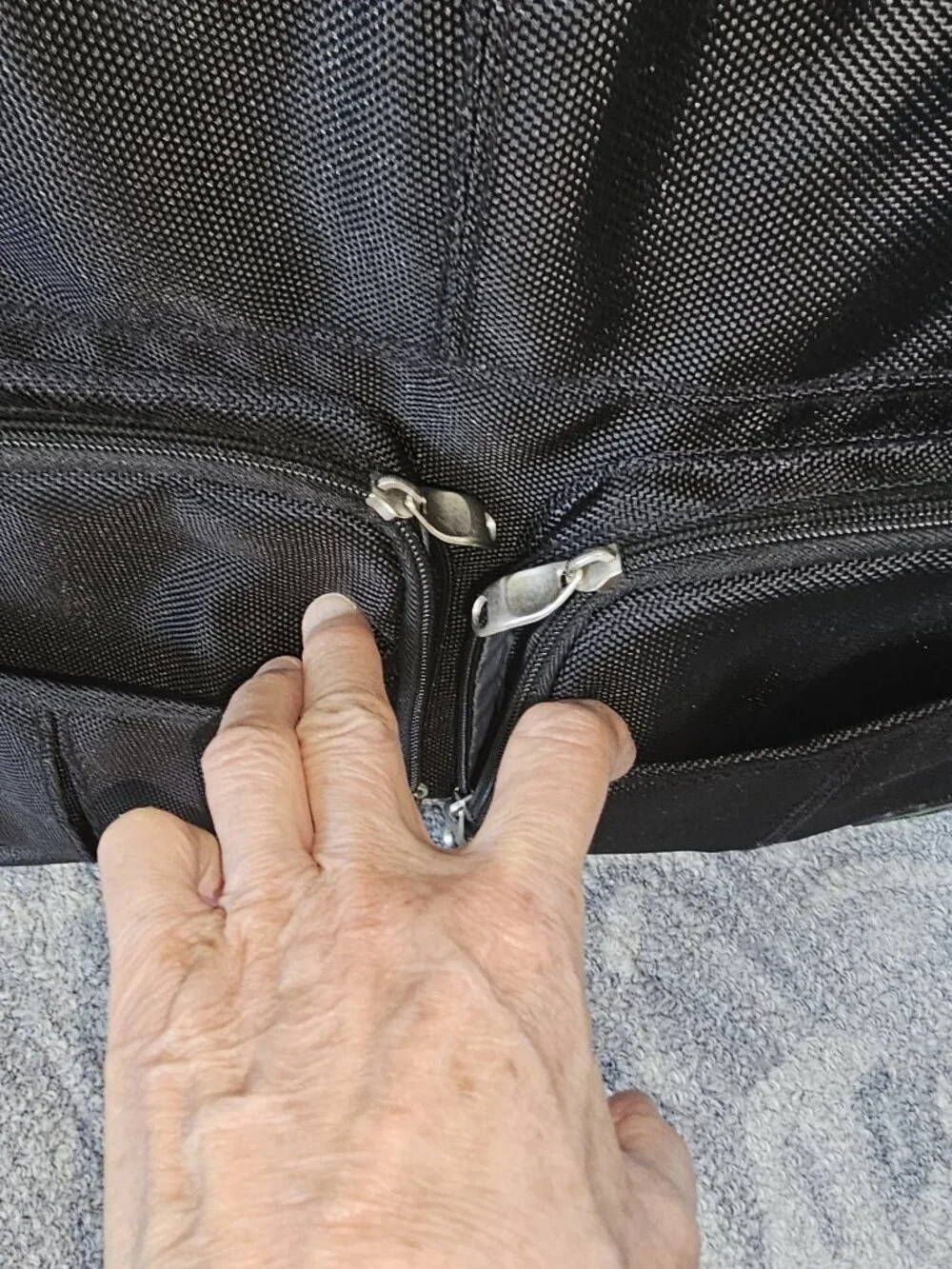 Skooba checkthrough brief laptop bag